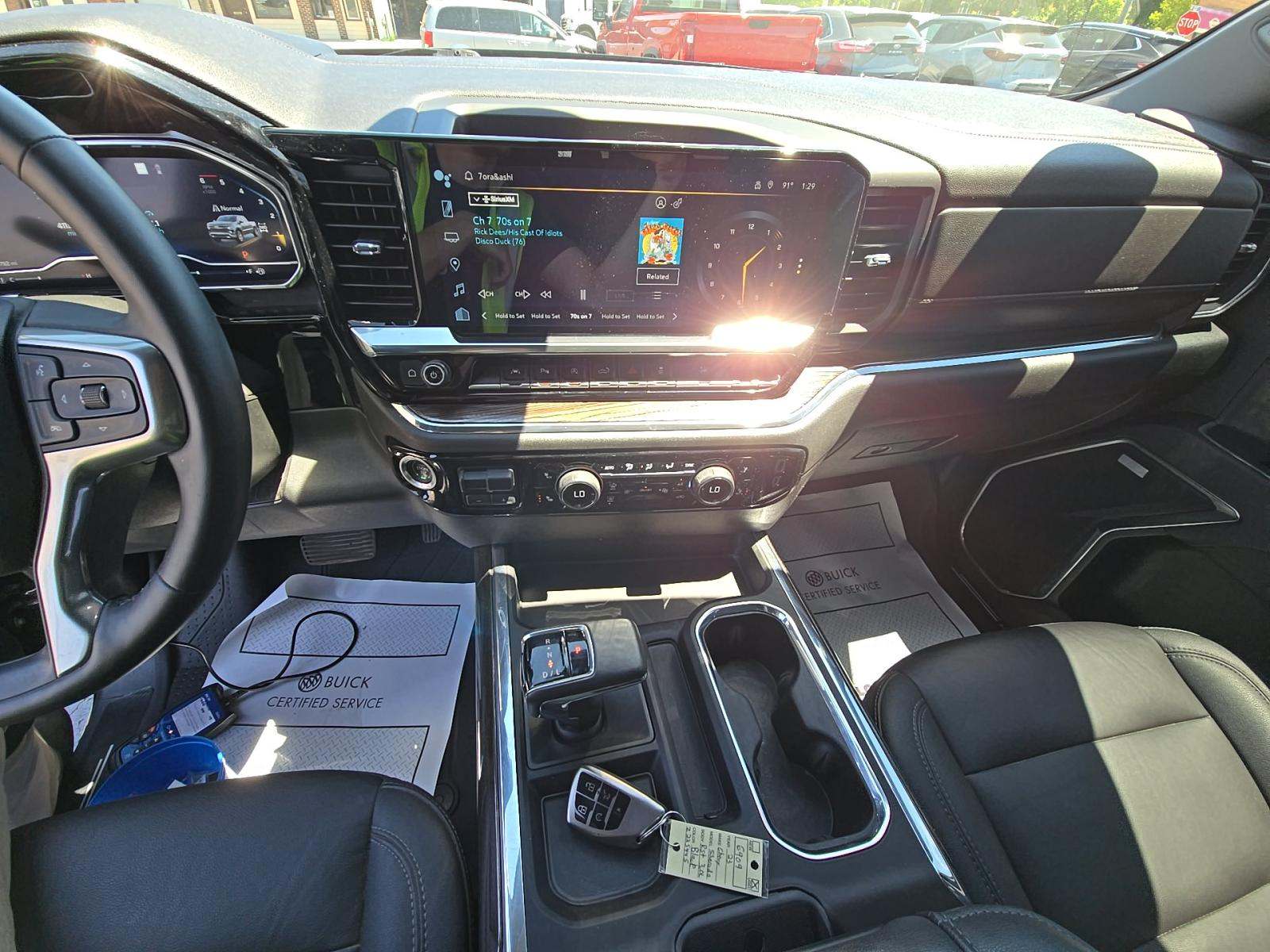2023 Chevrolet Silverado 1500 RST AWD