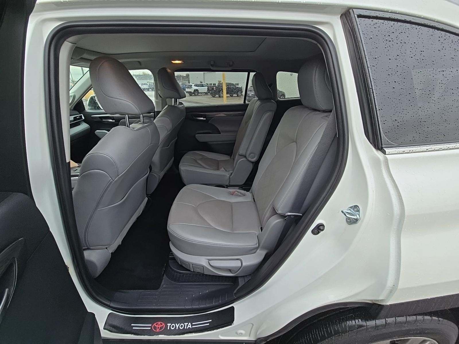 2021 Toyota Highlander Hybrid Platinum AWD