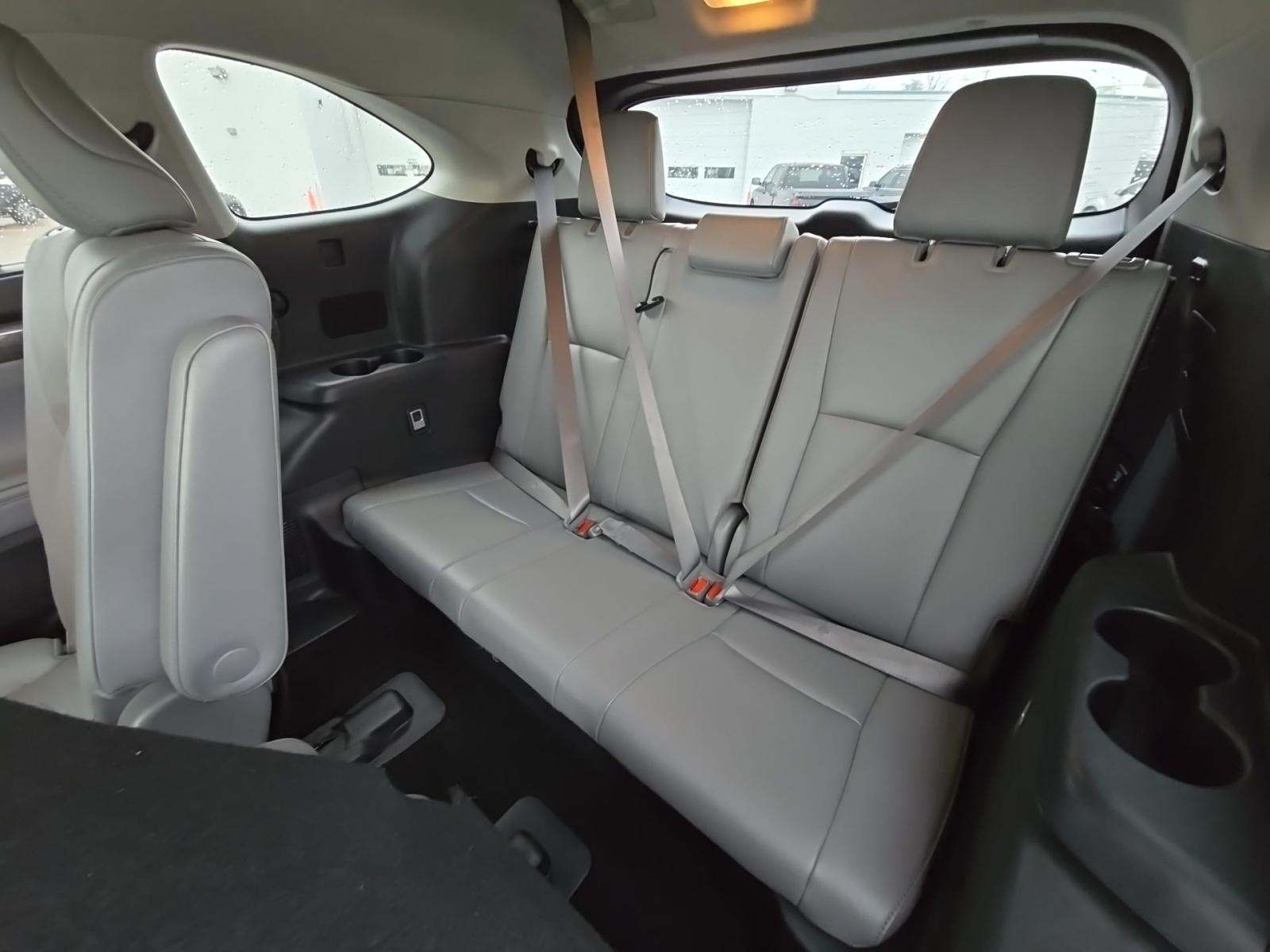 2021 Toyota Highlander Hybrid Platinum AWD