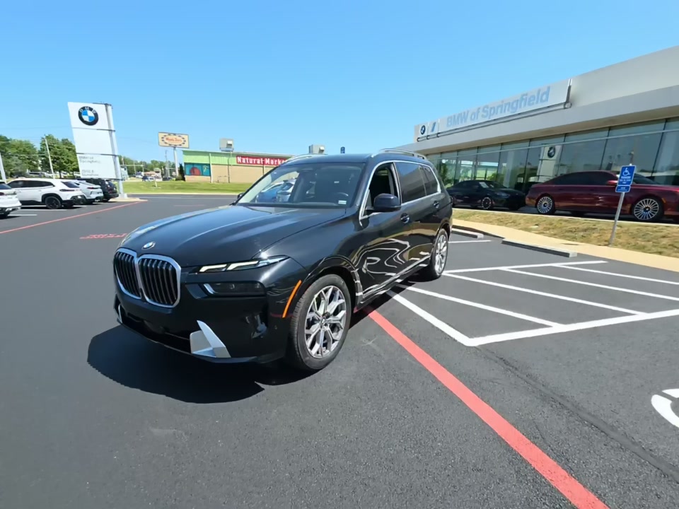 2025 BMW X7 xDrive40i AWD