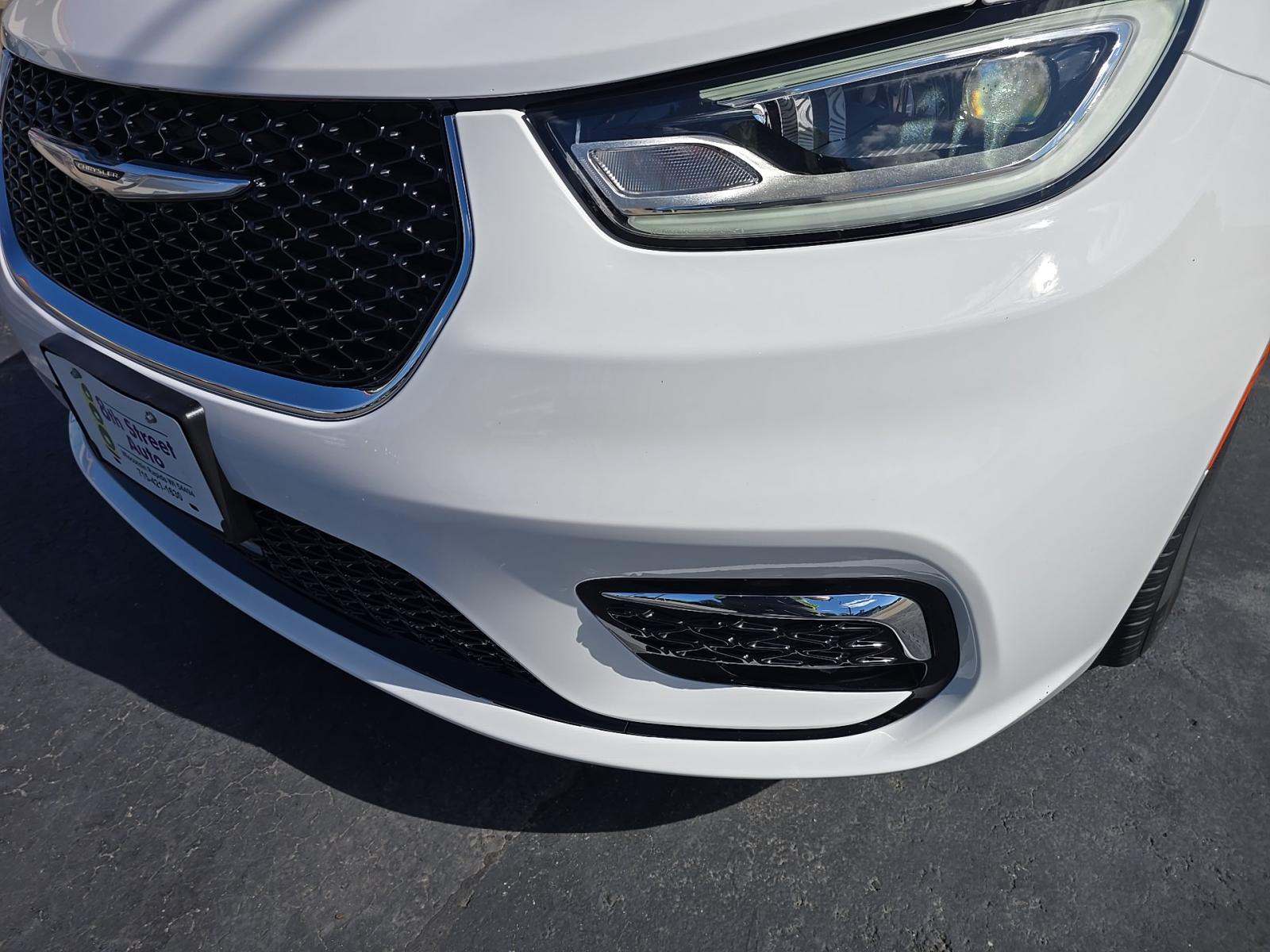 2024 Chrysler Pacifica Limited FWD