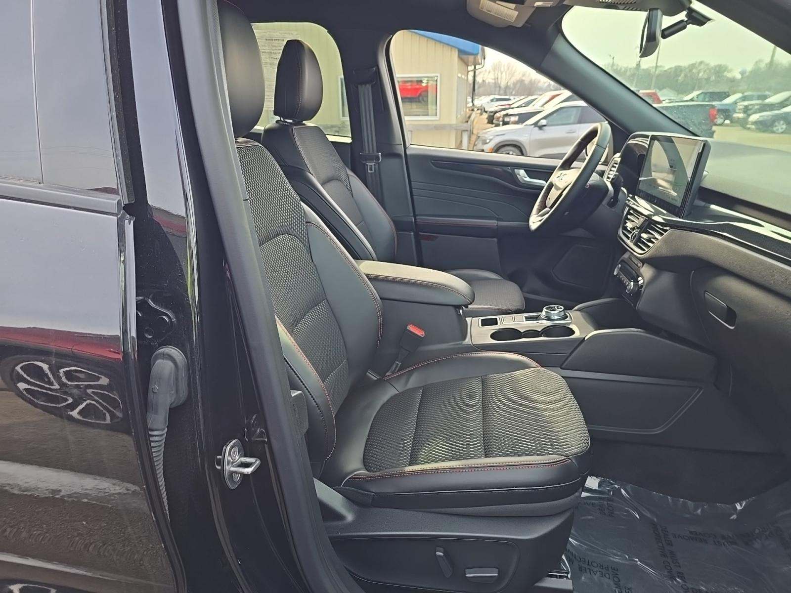 2024 Ford Escape Hybrid ST-Line Elite AWD