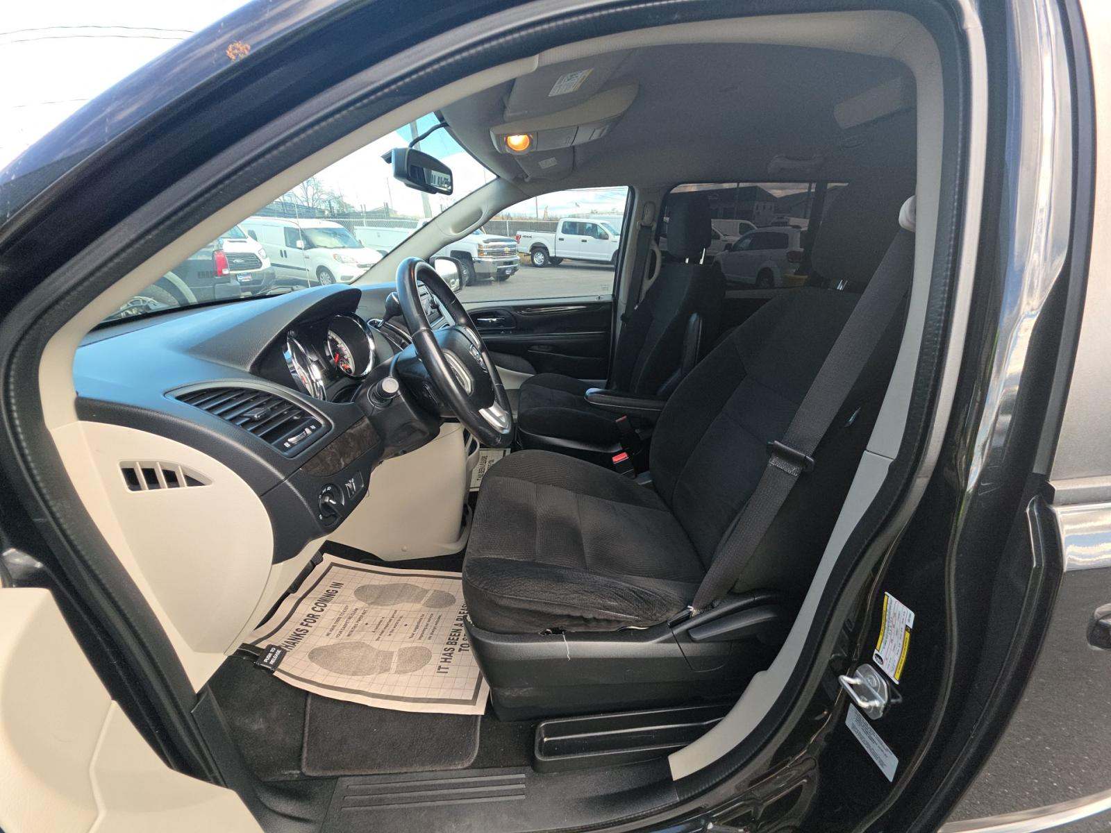 2016 Dodge Grand Caravan SE FWD