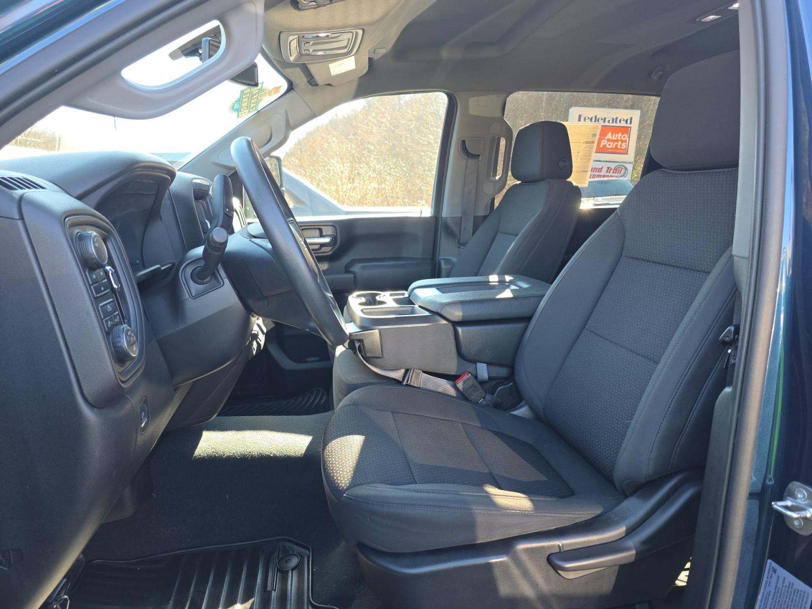 2022 Chevrolet Silverado 2500HD Custom AWD