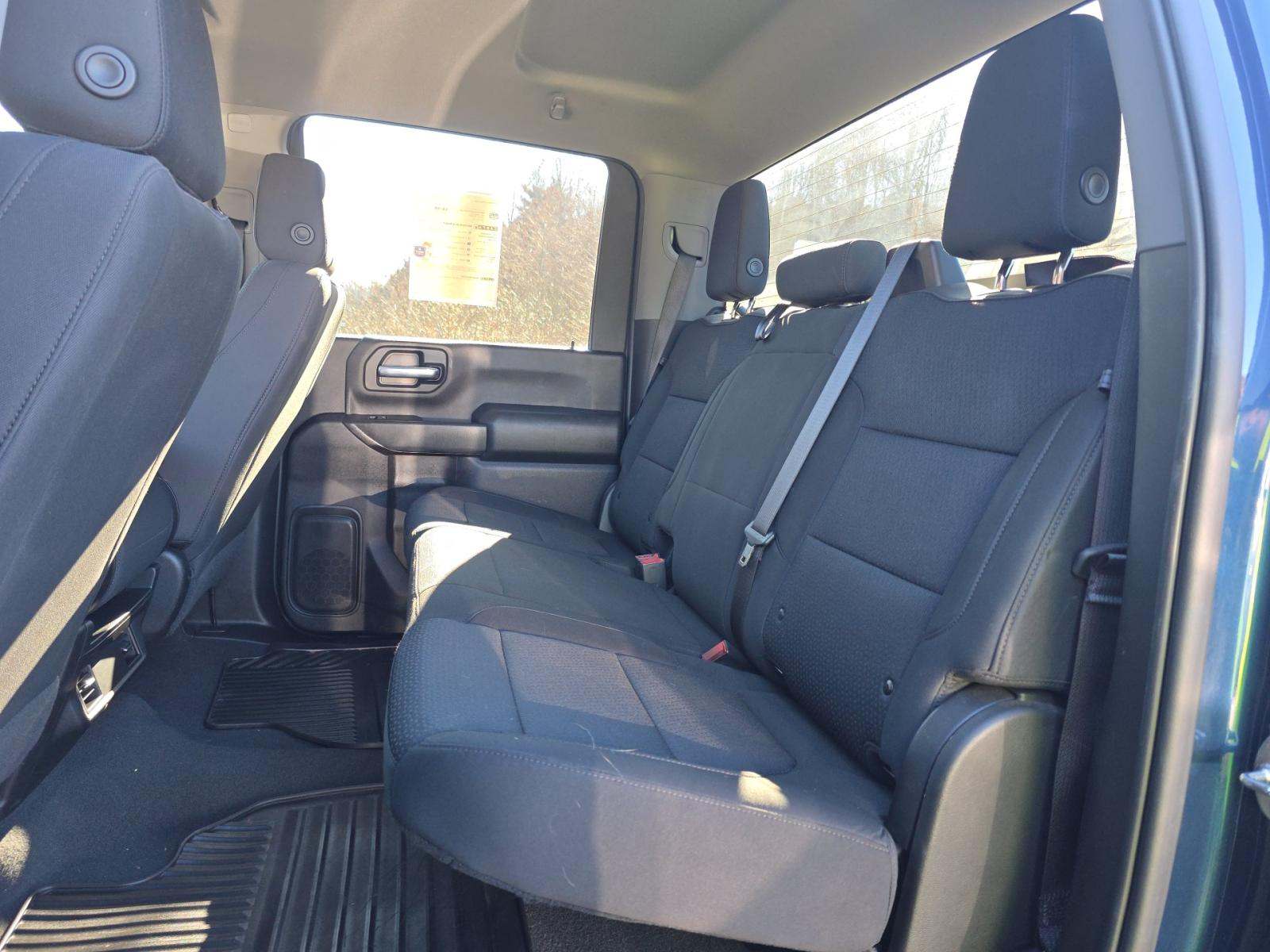 2022 Chevrolet Silverado 2500HD Custom AWD