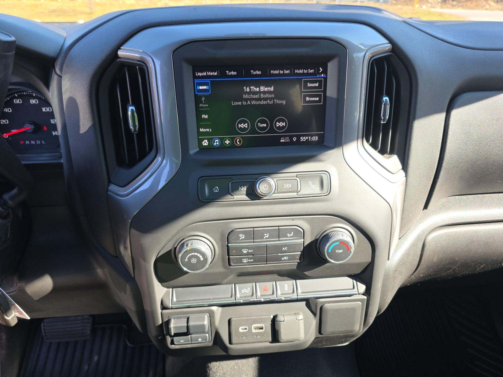 2022 Chevrolet Silverado 2500HD Custom AWD