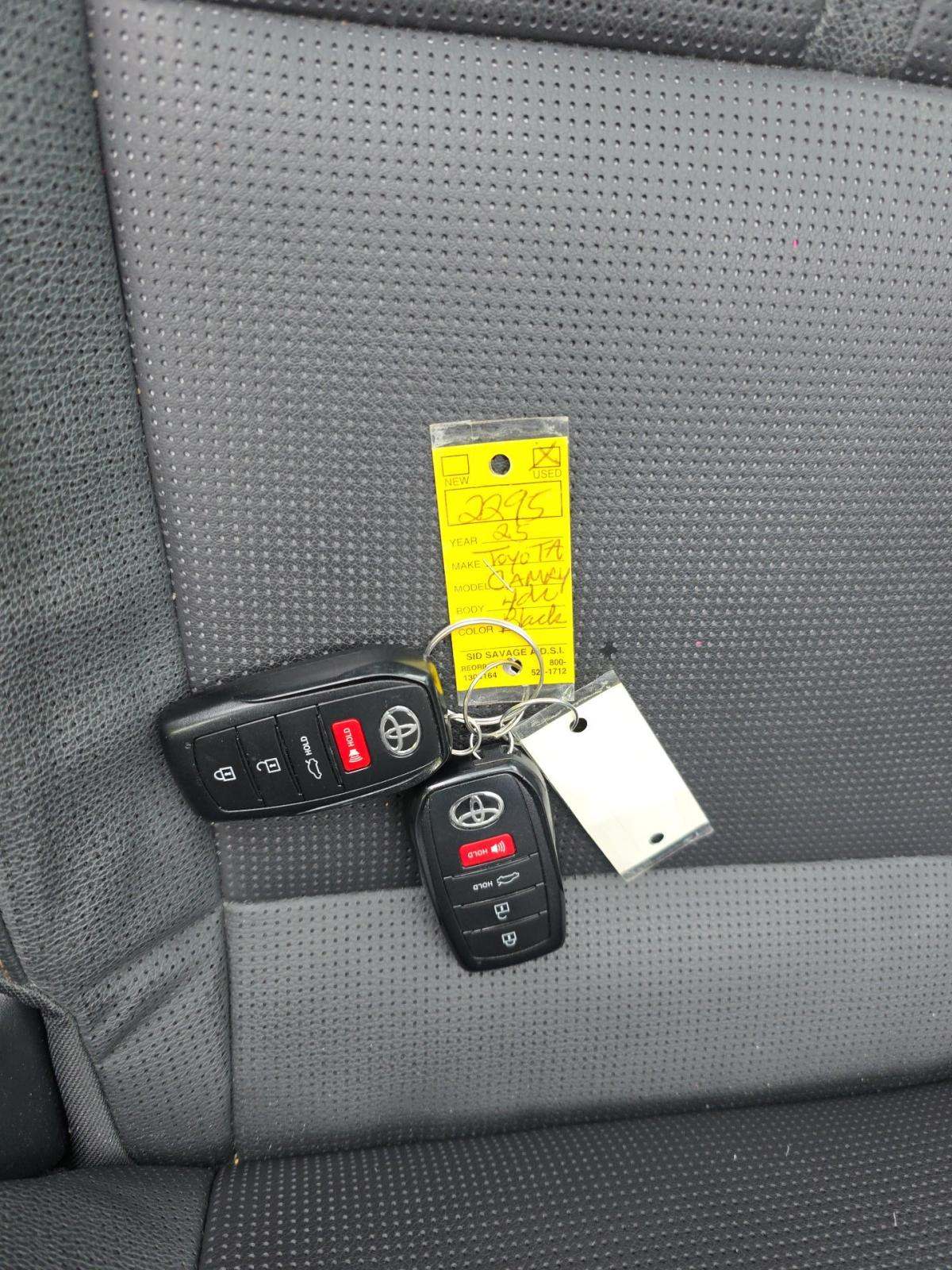 2025 Toyota Camry XLE FWD