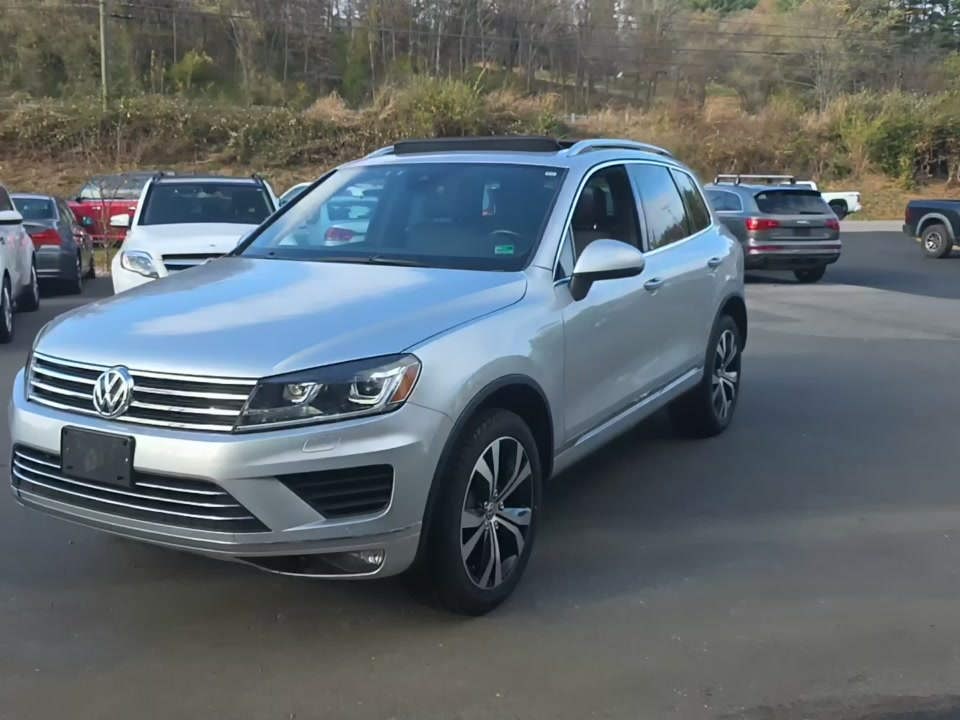 2017 Volkswagen Touareg 3.6L Wolfsburg Edition AWD