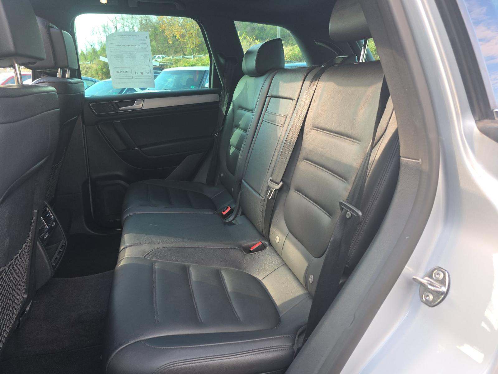 2017 Volkswagen Touareg 3.6L Wolfsburg Edition AWD