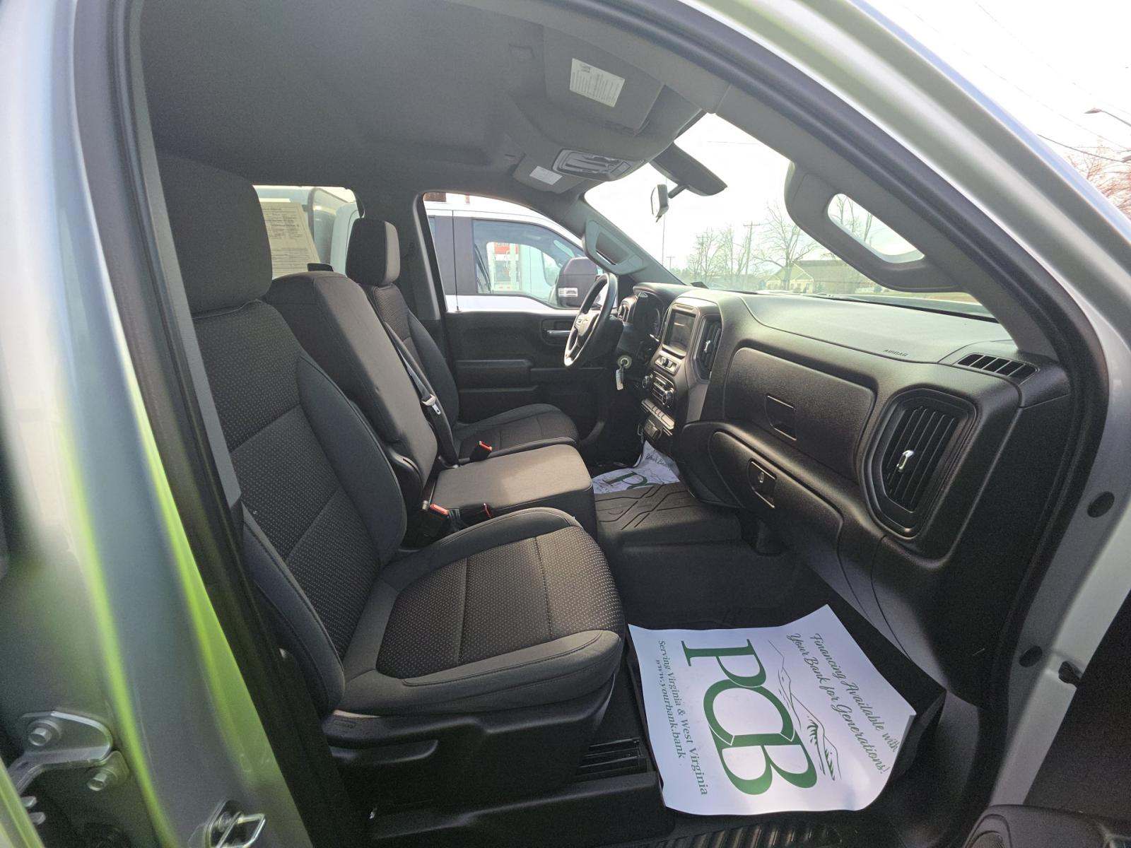 2019 Chevrolet Silverado 1500 Custom AWD