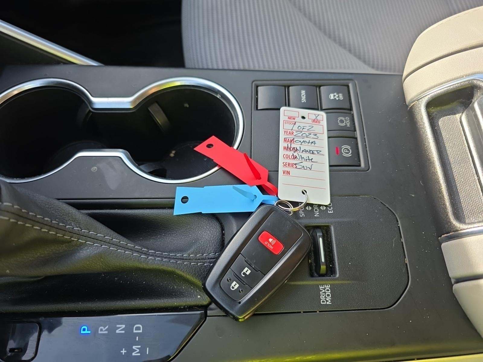 2023 Toyota Highlander L FWD