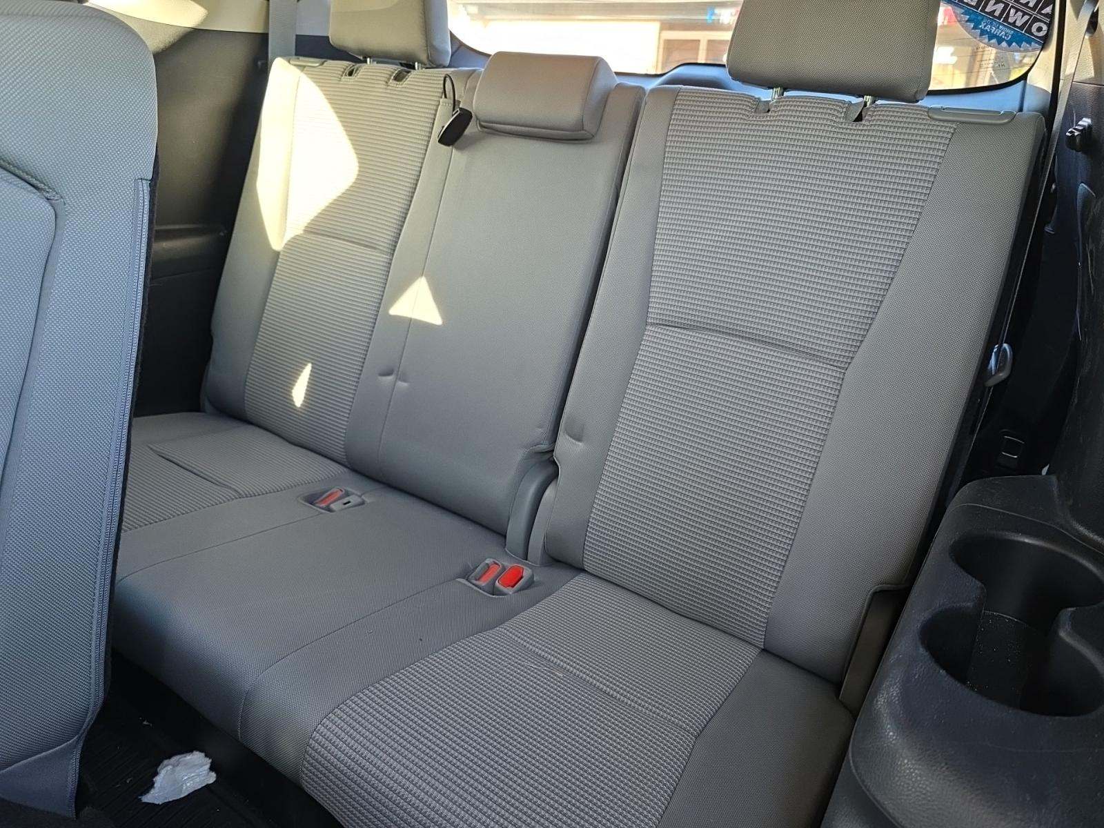 2023 Toyota Highlander L FWD