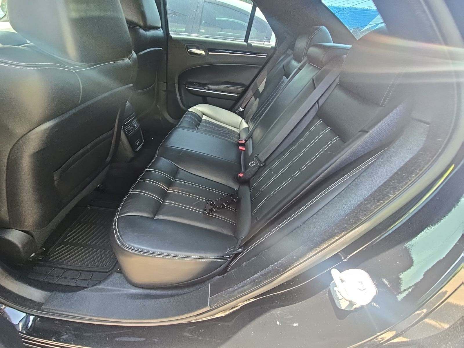 2021 Chrysler 300 S RWD