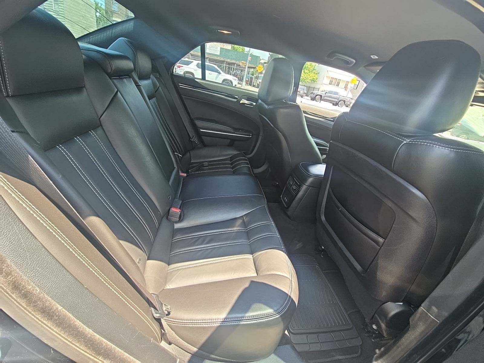 2021 Chrysler 300 S RWD