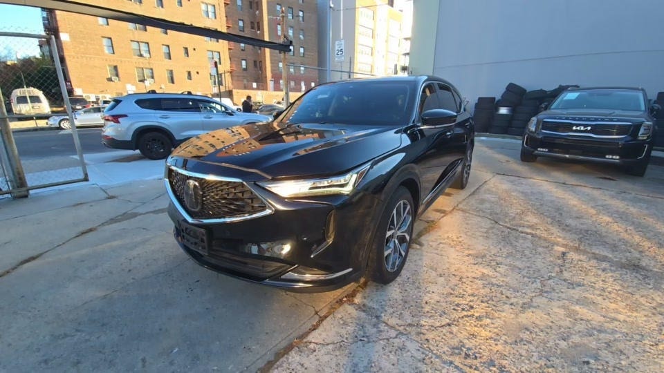 2022 Acura MDX w/Technology Pkg