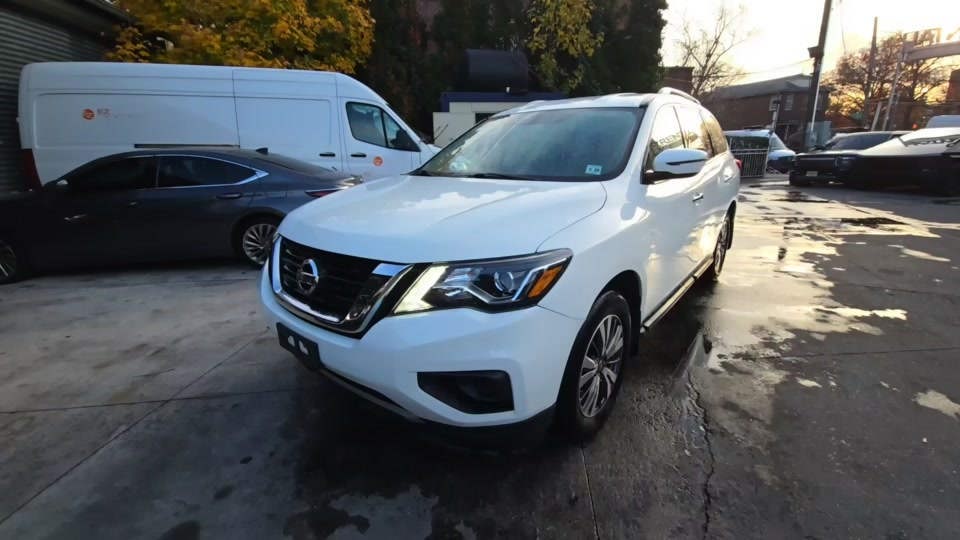 2019 Nissan Pathfinder S