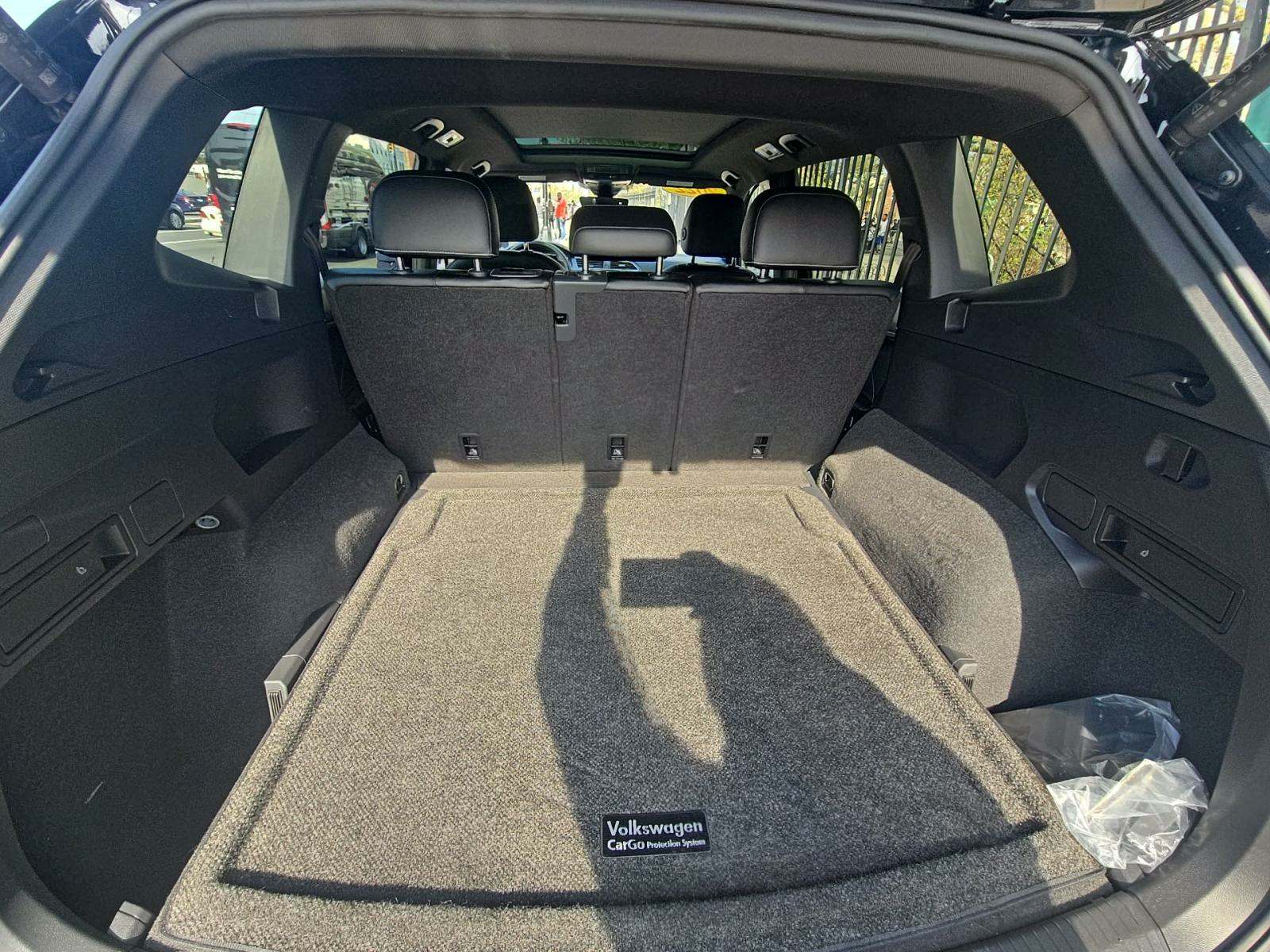 2022 Volkswagen Tiguan 2.0T SE R-Line Black AWD