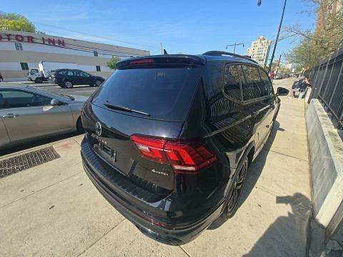 2022 Volkswagen Tiguan 2.0T SE R-Line Black AWD