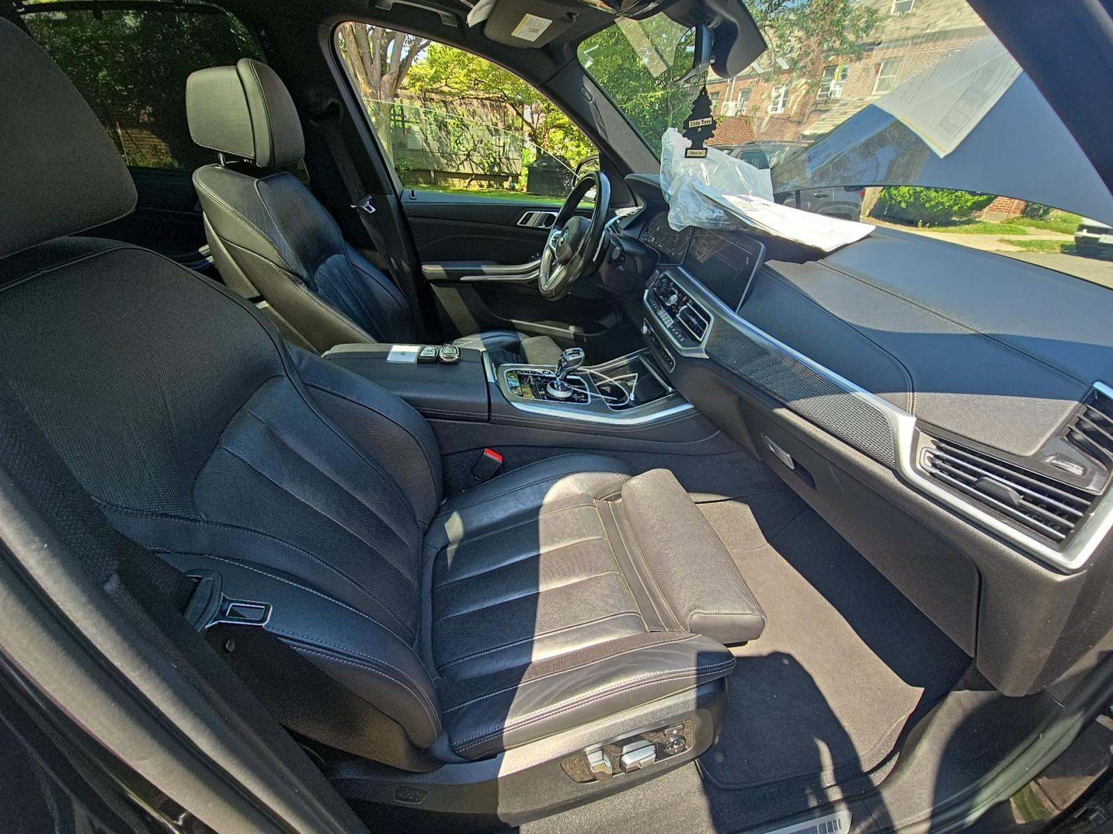 2022 BMW X5 xDrive40i AWD