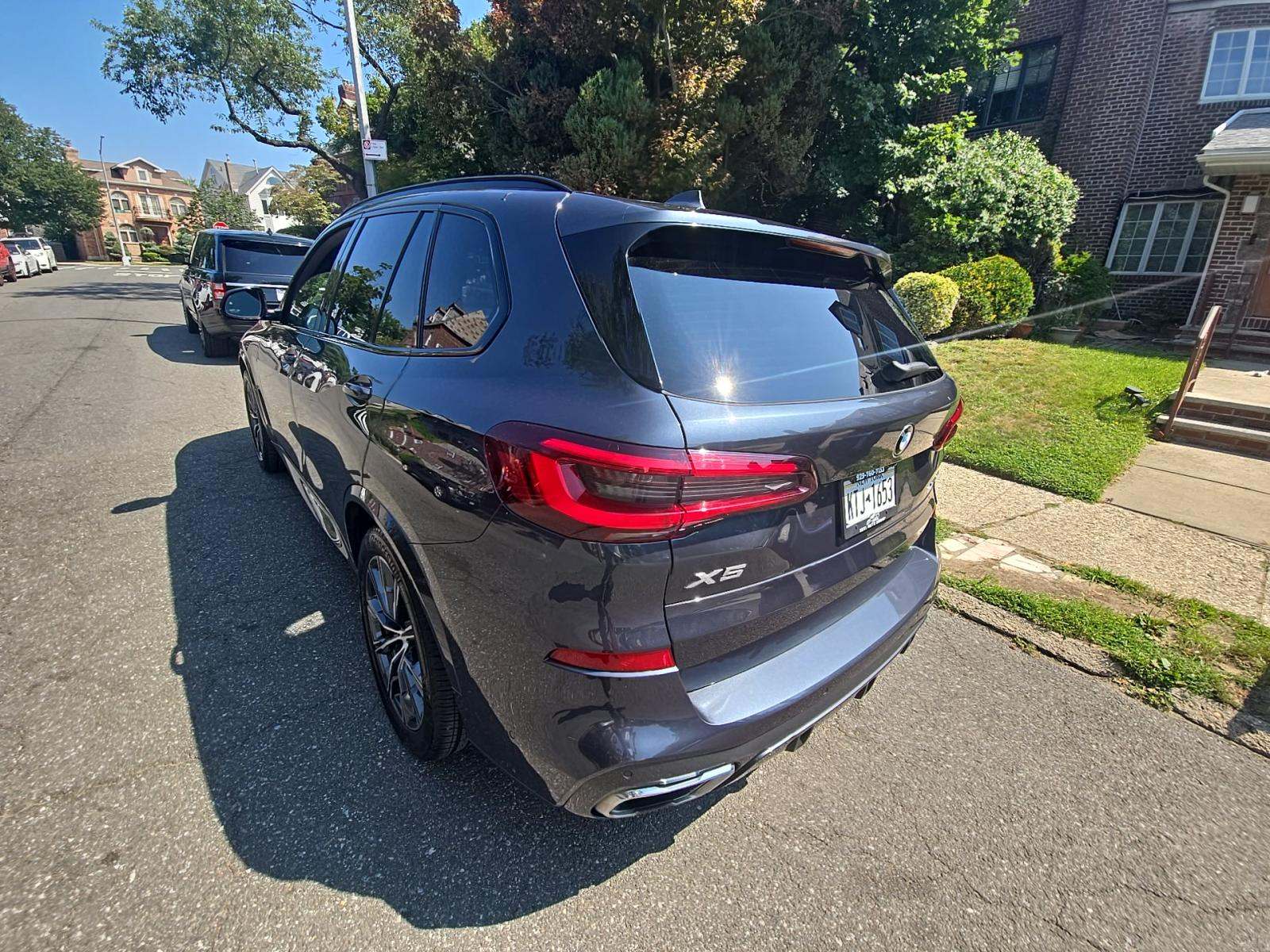 2022 BMW X5 xDrive40i AWD