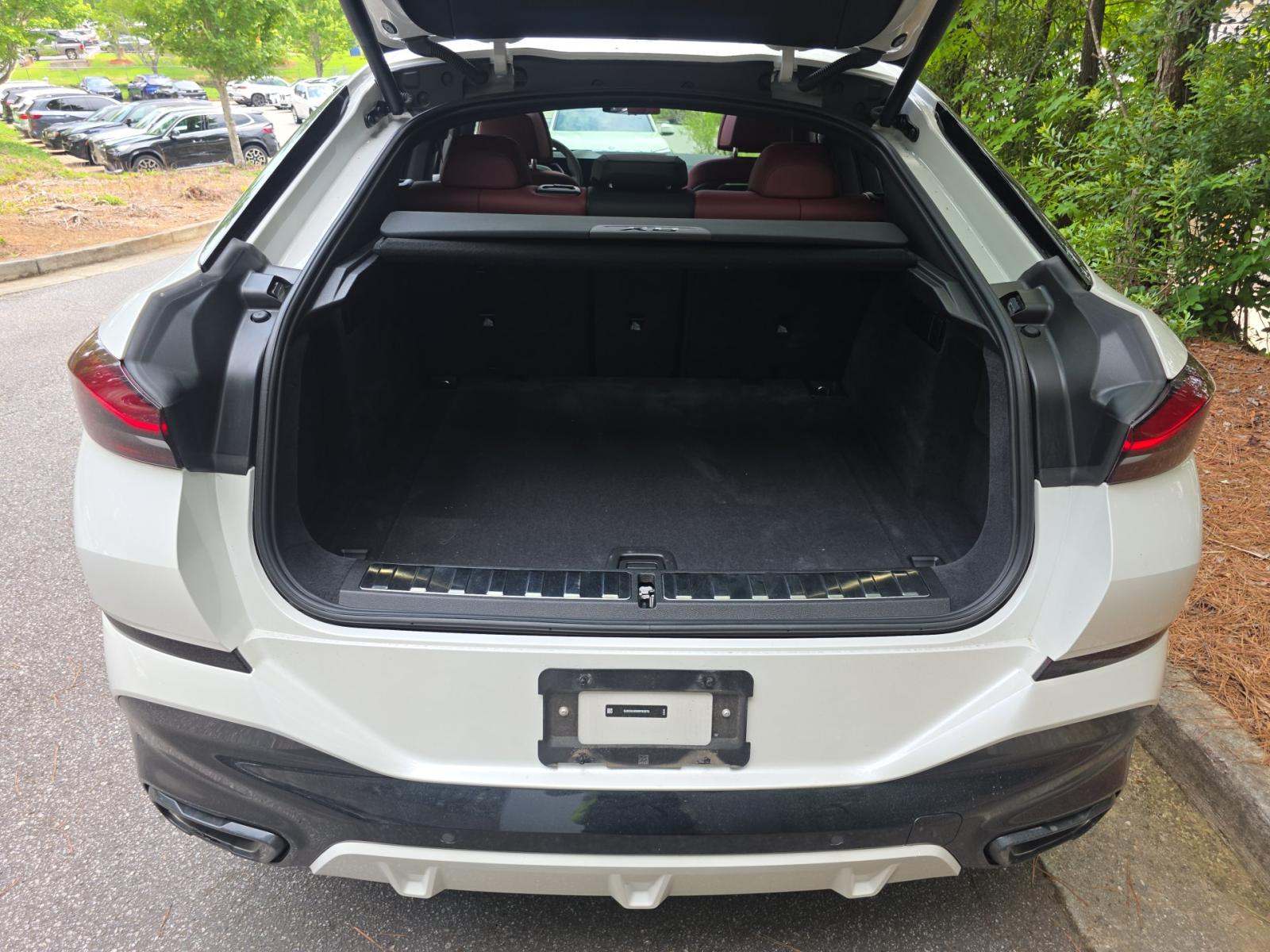 2025 BMW X6 xDrive40i AWD