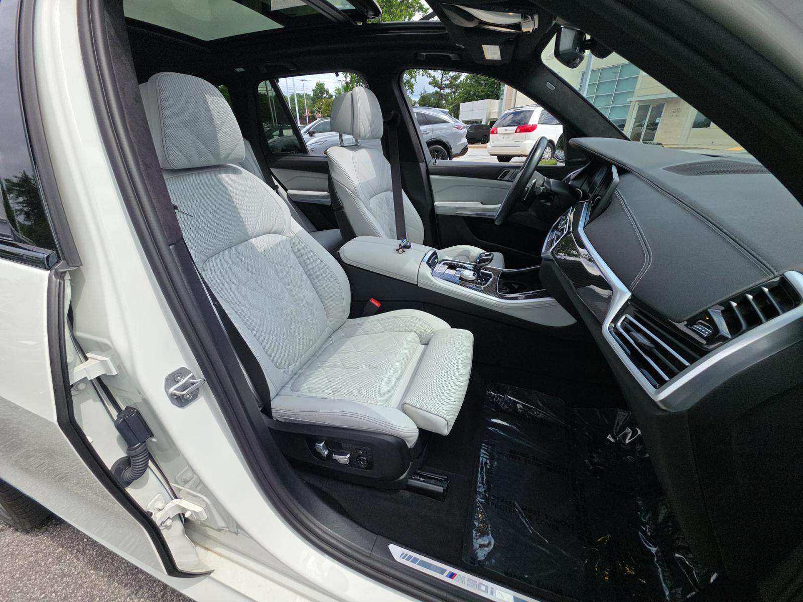 2023 BMW X5 M50i AWD
