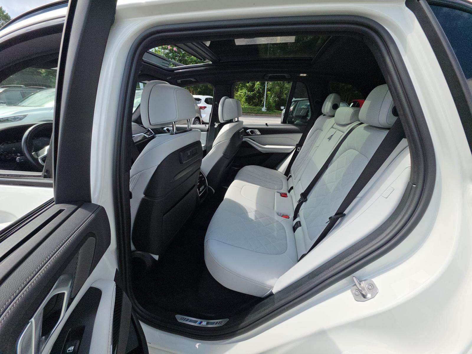 2023 BMW X5 M50i AWD