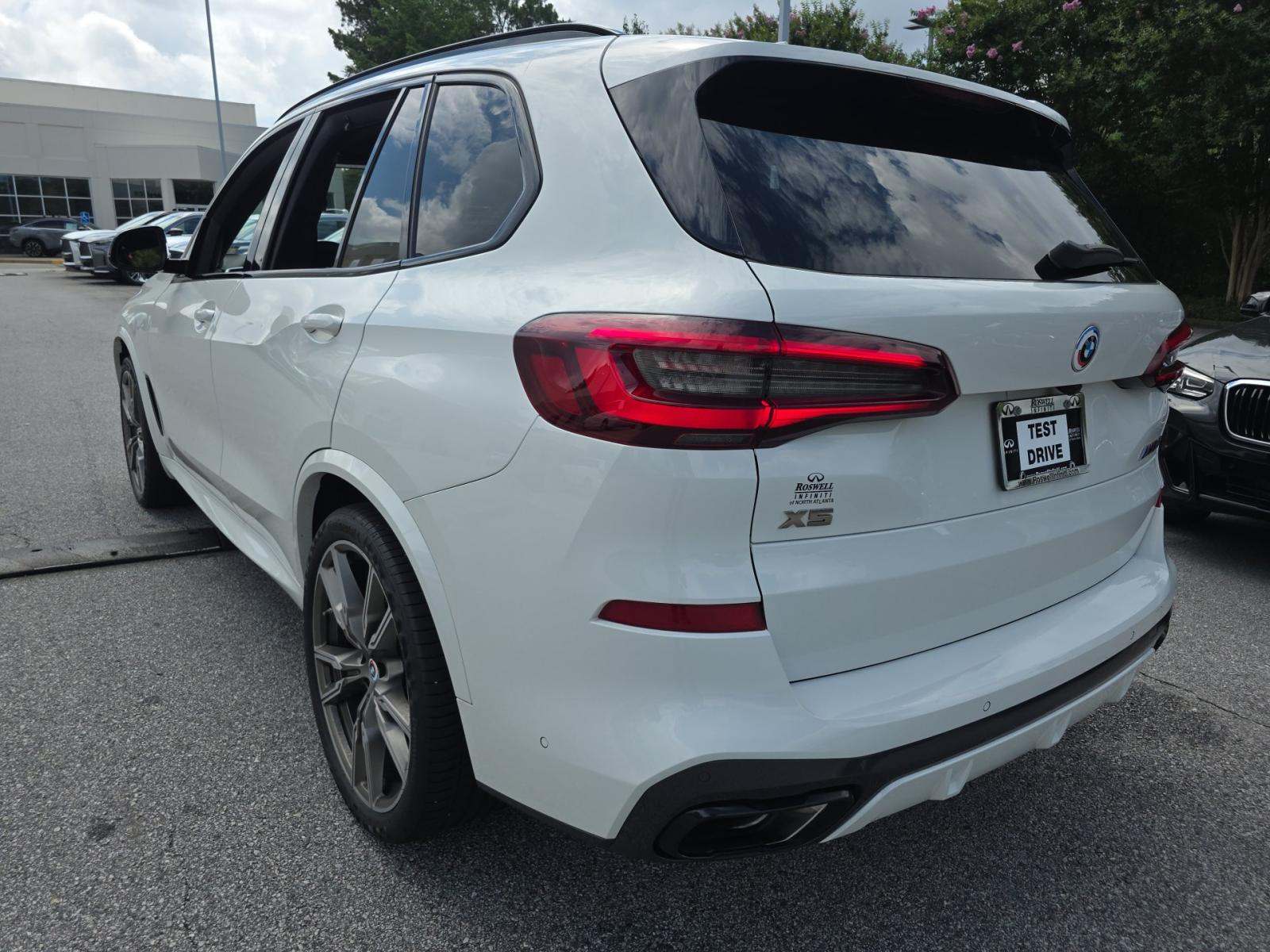 2023 BMW X5 M50i AWD