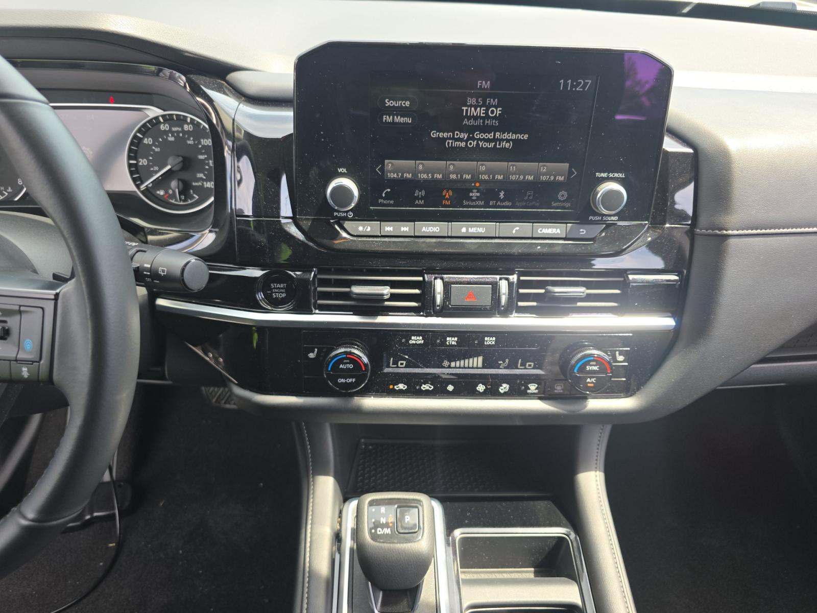 2025 Nissan Pathfinder SV AWD