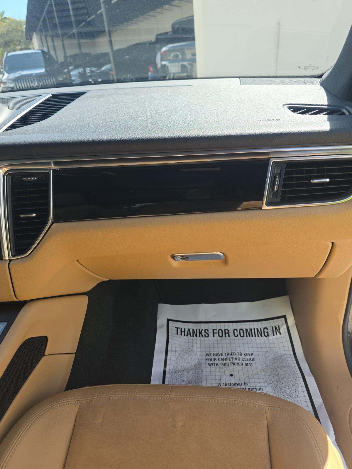 2018 Porsche Macan Sport Edition AWD