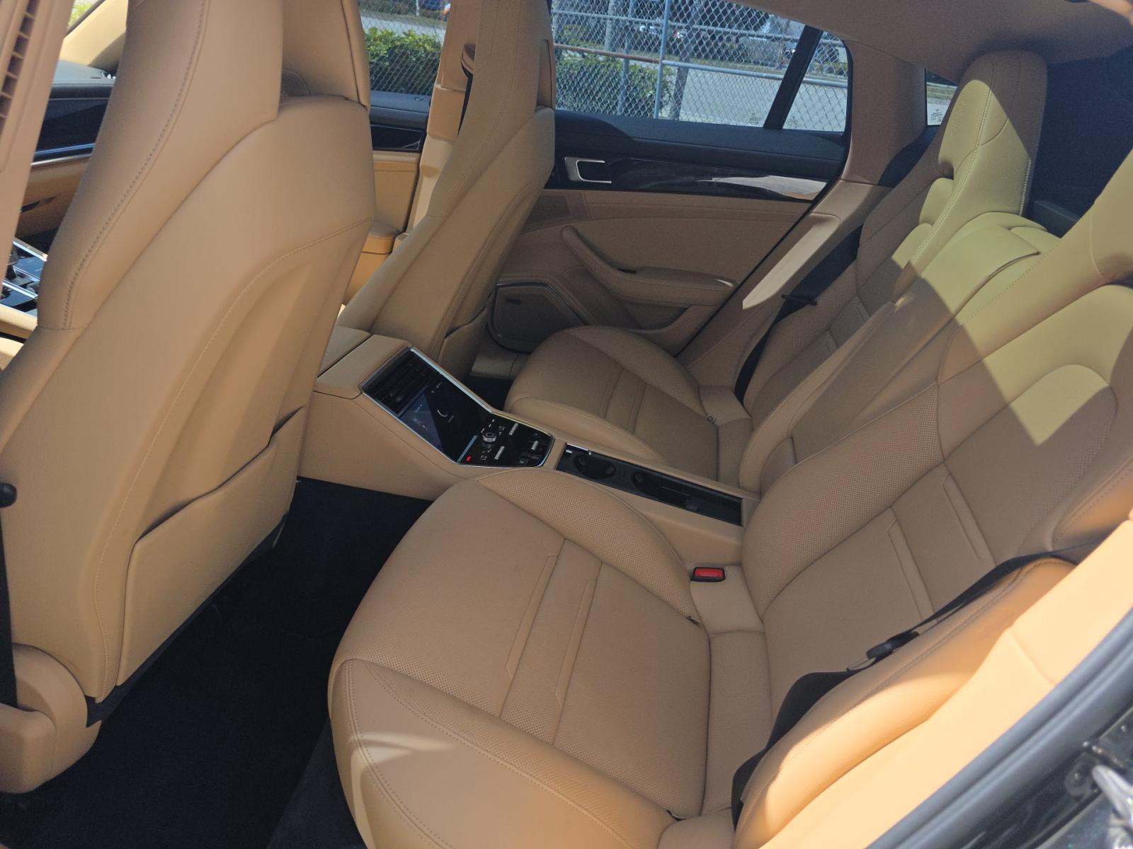 2021 Porsche Panamera Base RWD
