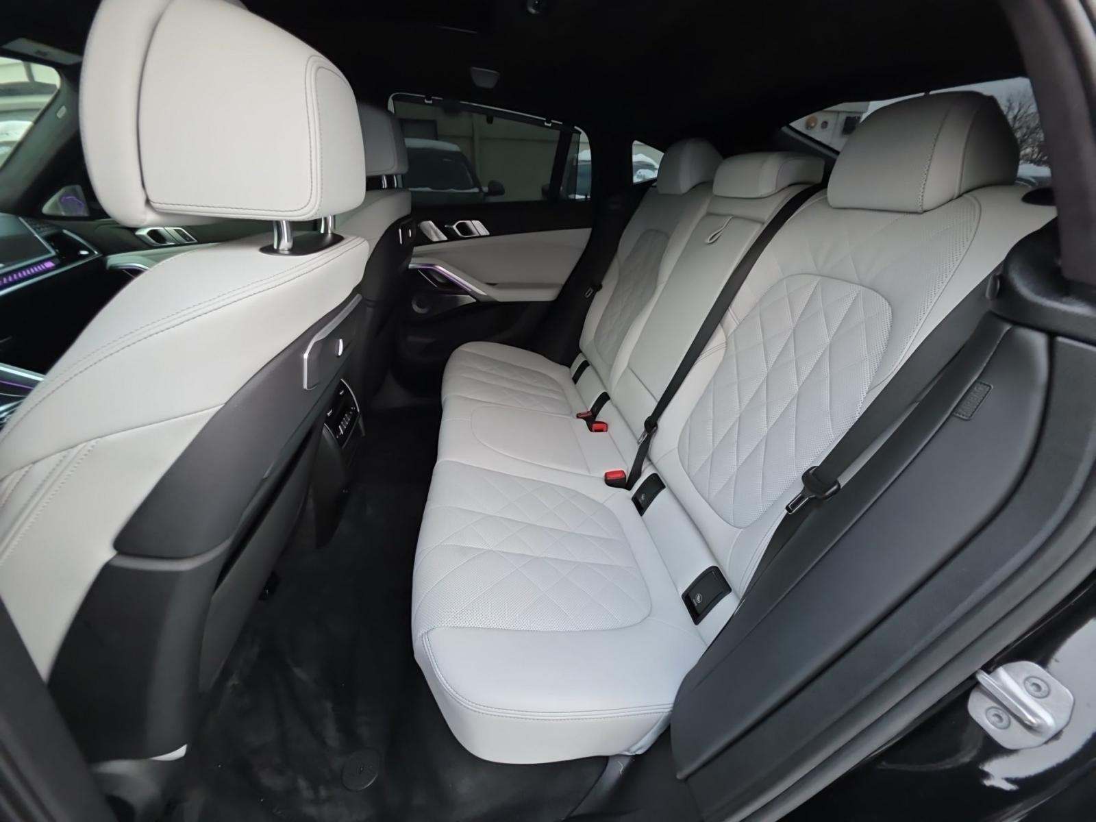 2024 BMW X6 M60i xDrive AWD