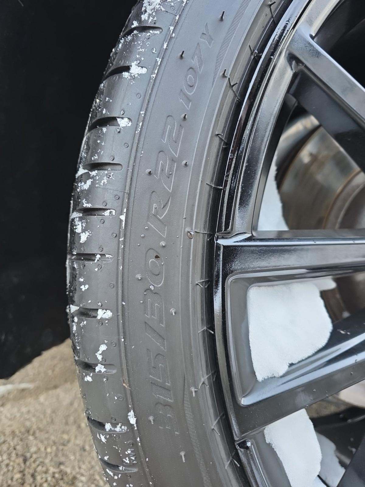 2024 BMW X6 M60i xDrive AWD