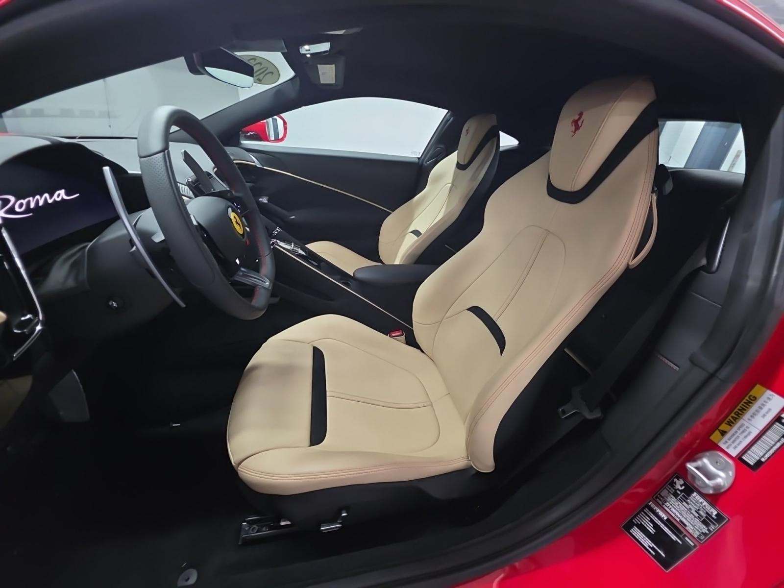 2022 Ferrari Roma Base RWD