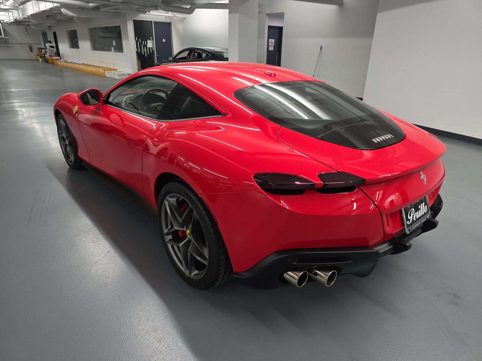 2022 Ferrari Roma Base RWD