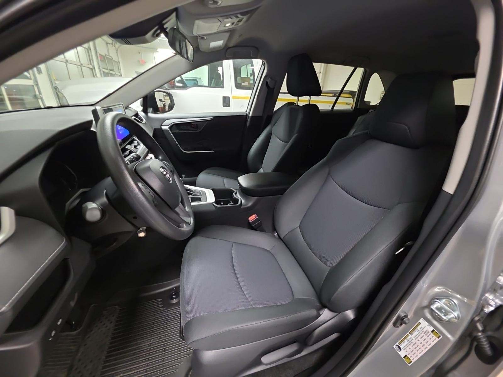 2025 Toyota RAV4 LE AWD