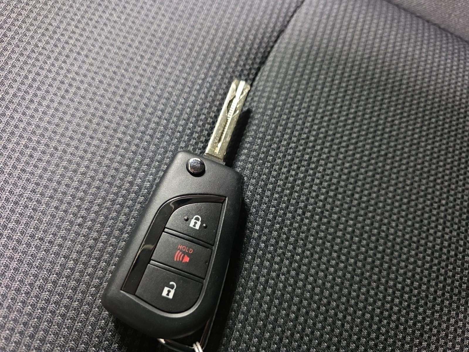 2025 Toyota RAV4 LE AWD