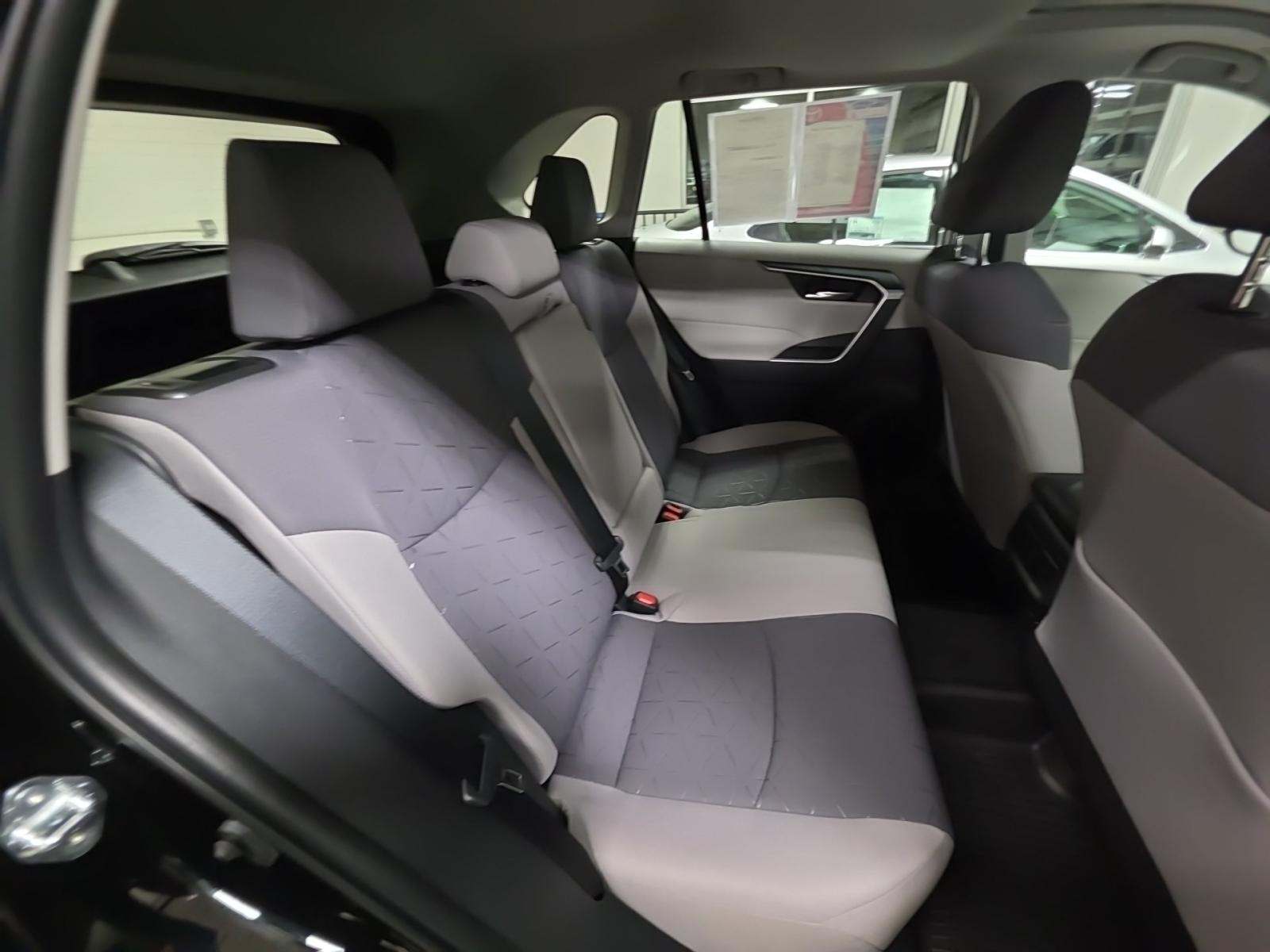 2025 Toyota RAV4 XLE AWD