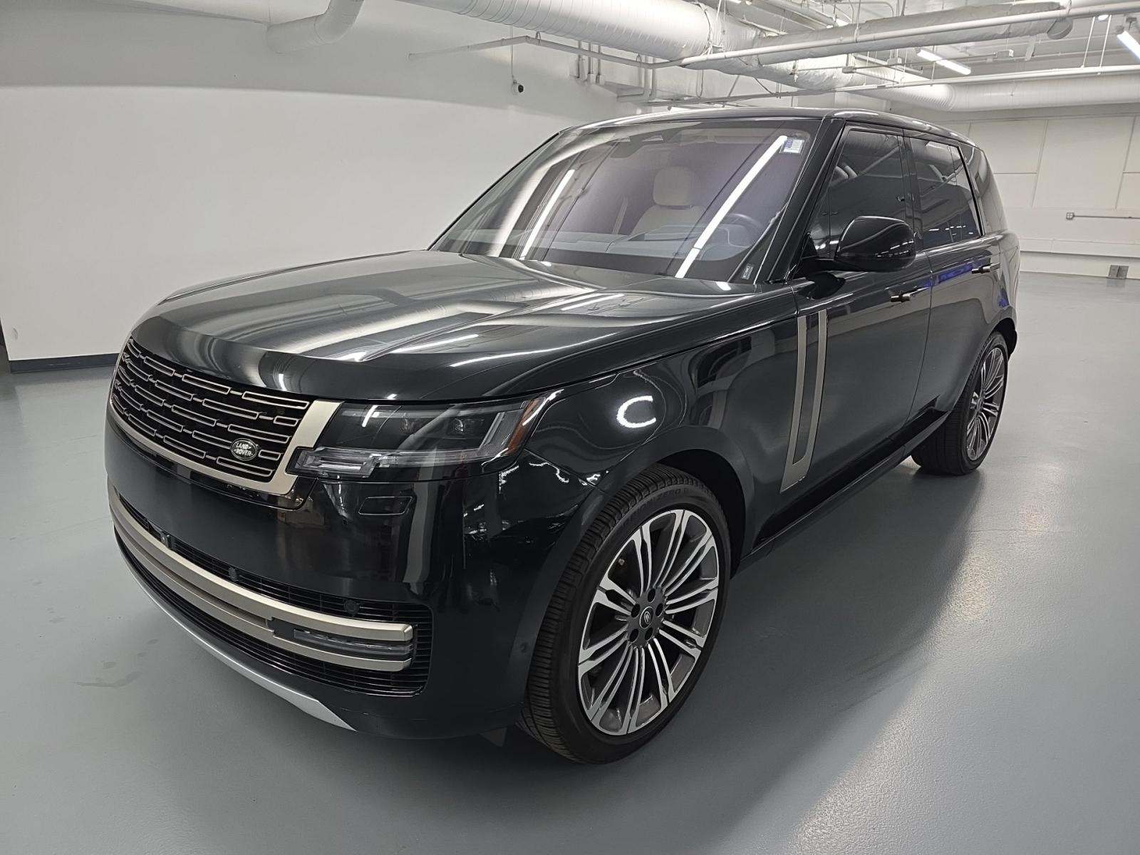 2023 Land Rover Range Rover SE AWD