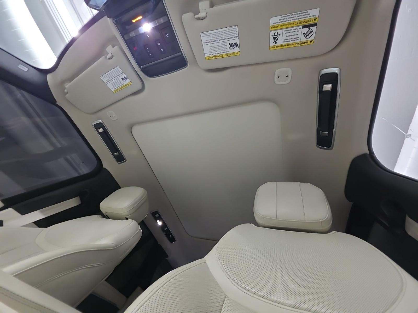 2023 Land Rover Range Rover SE AWD