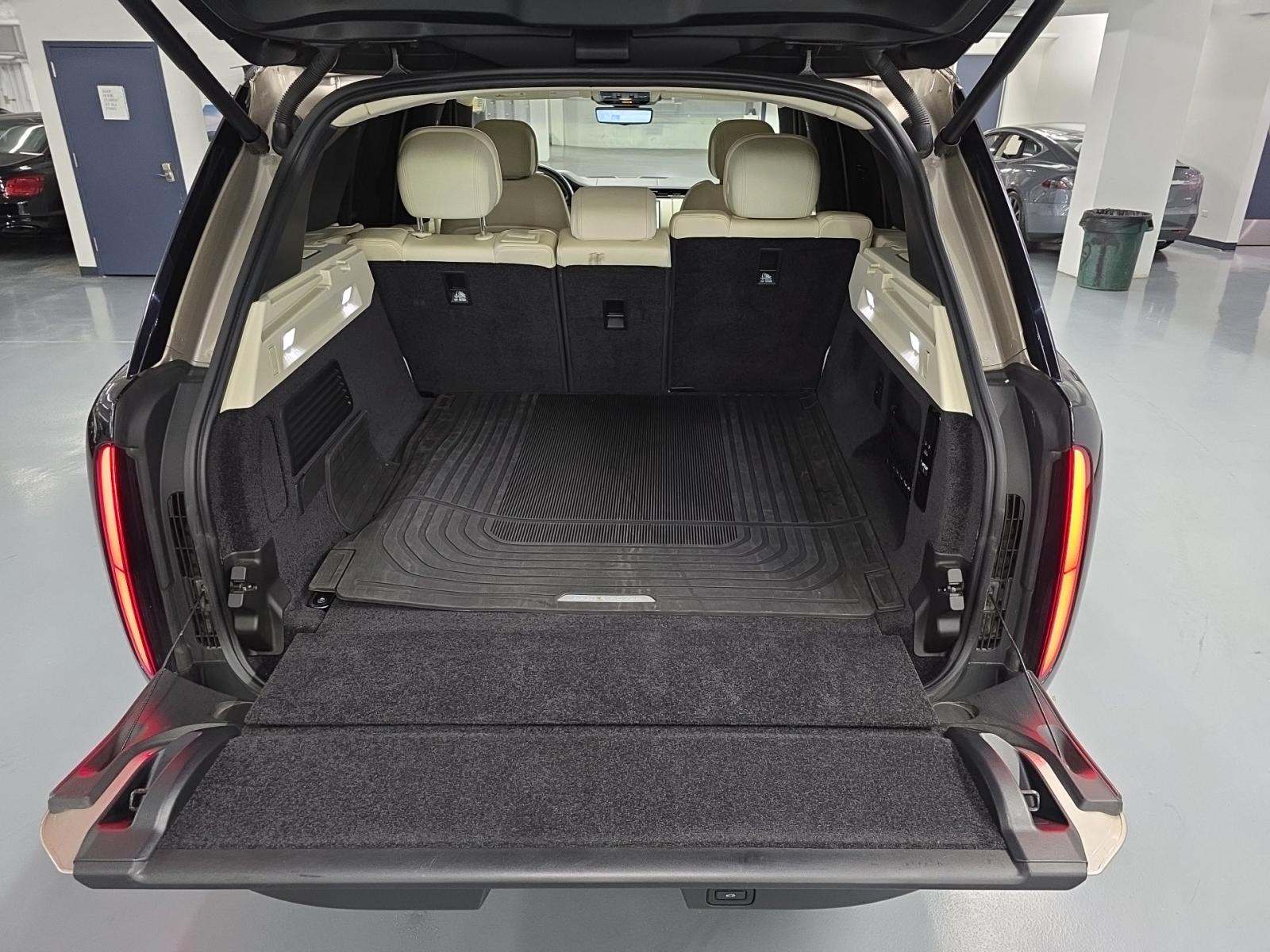 2023 Land Rover Range Rover SE AWD