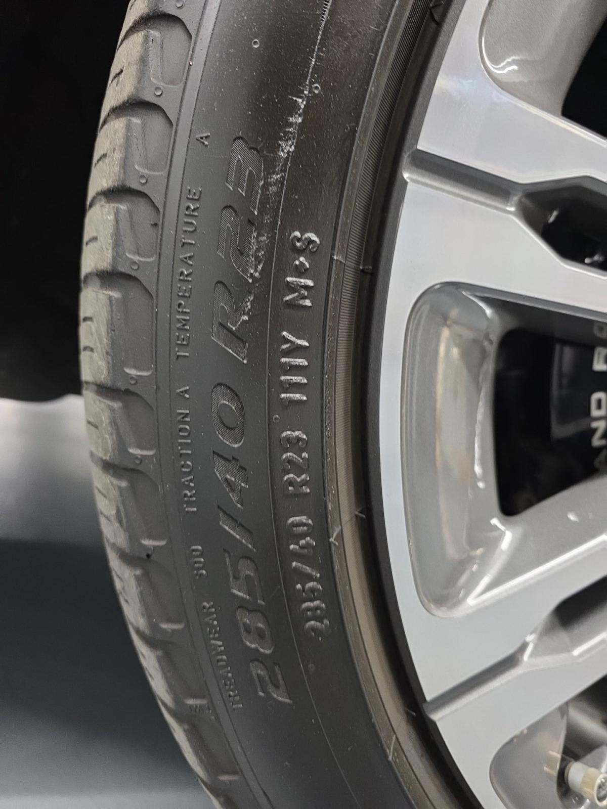 2023 Land Rover Range Rover SE AWD