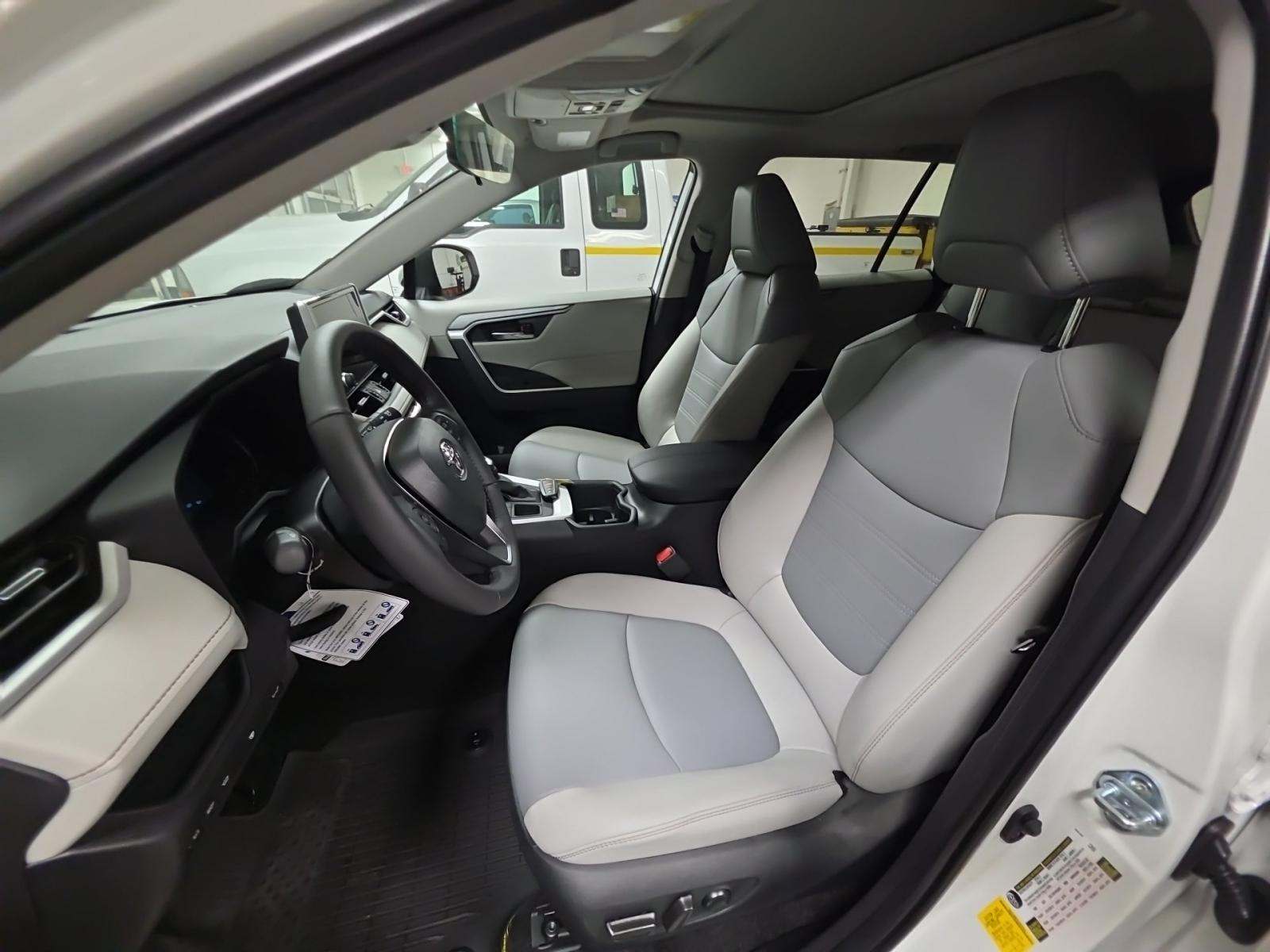 2025 Toyota RAV4 XLE Premium AWD