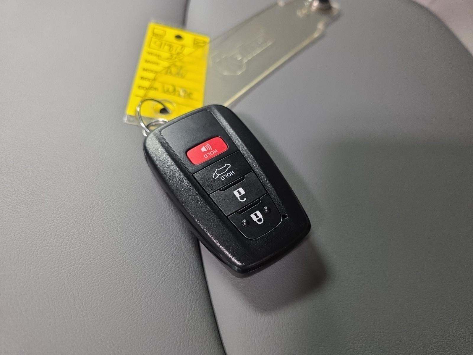 2025 Toyota RAV4 XLE Premium AWD