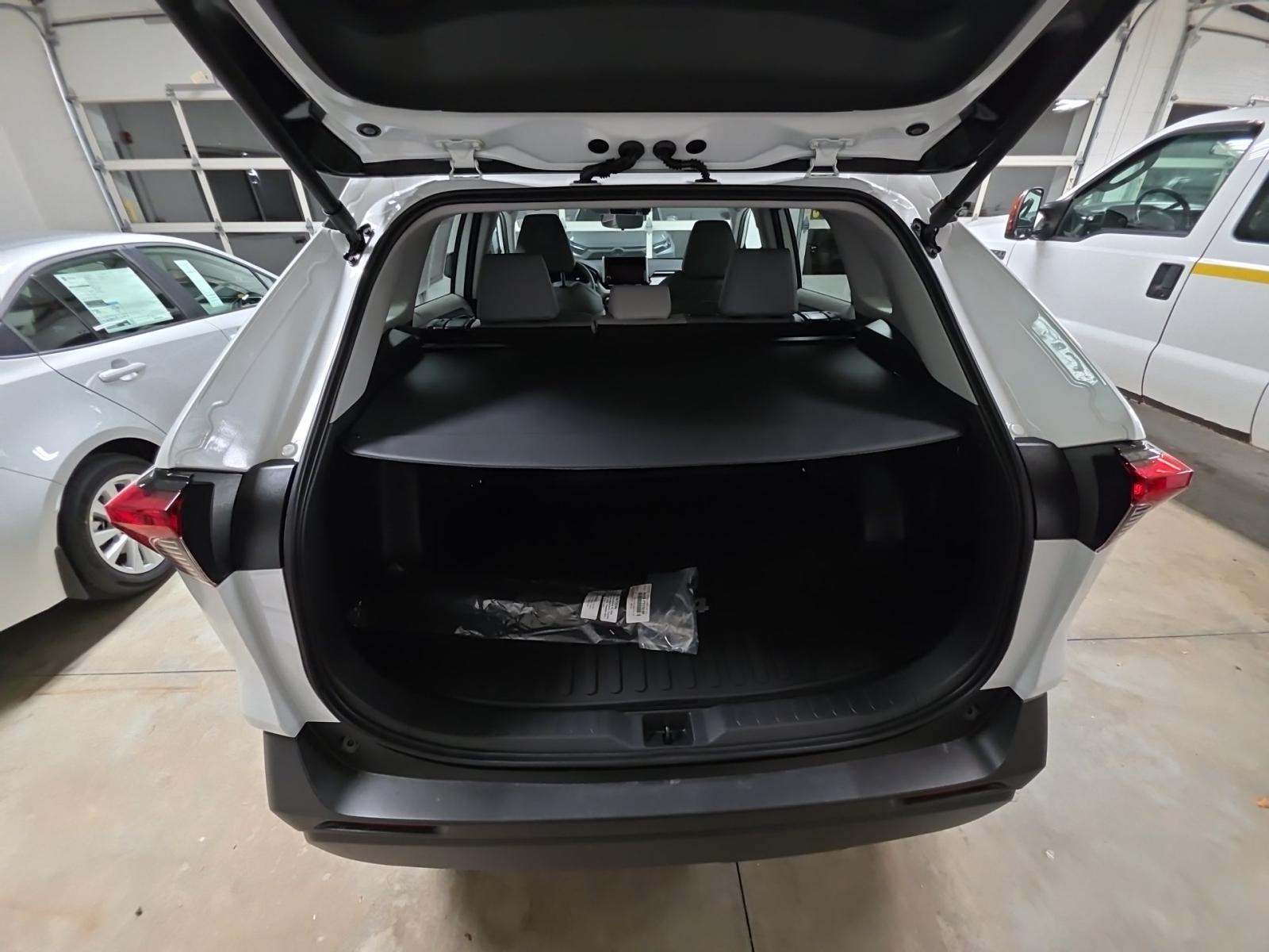 2025 Toyota RAV4 XLE Premium AWD