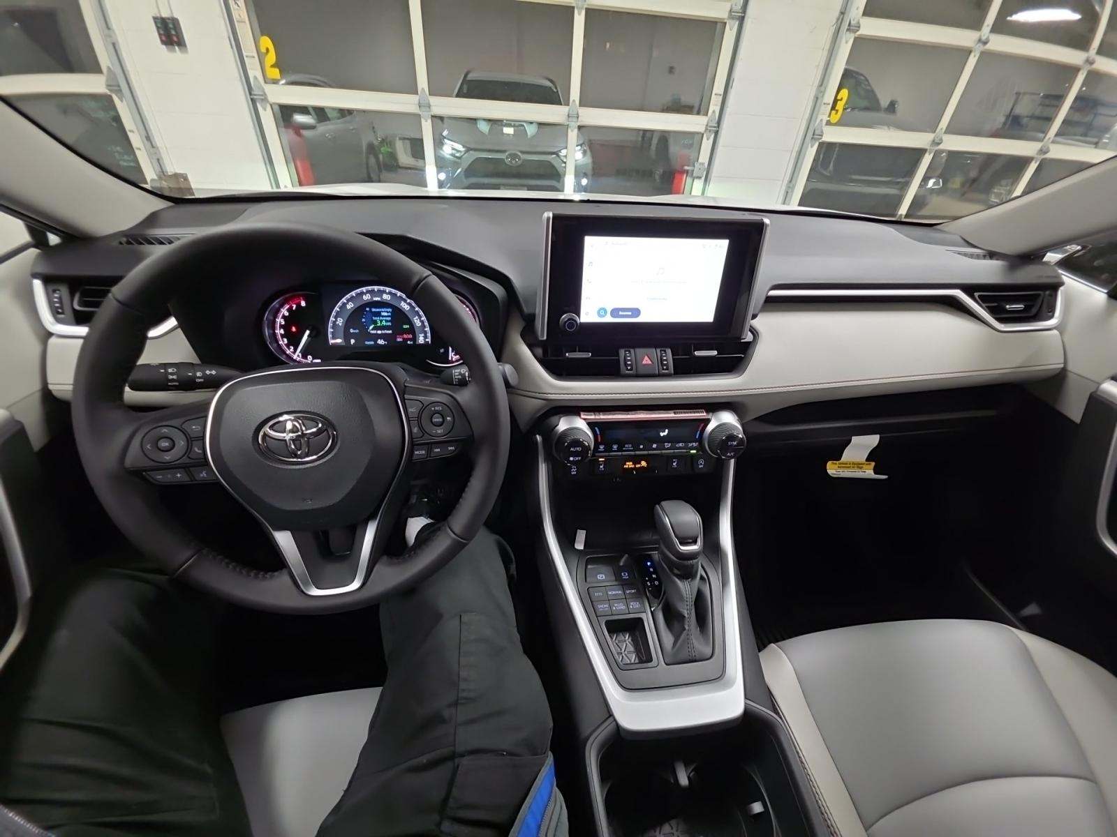 2025 Toyota RAV4 XLE Premium AWD