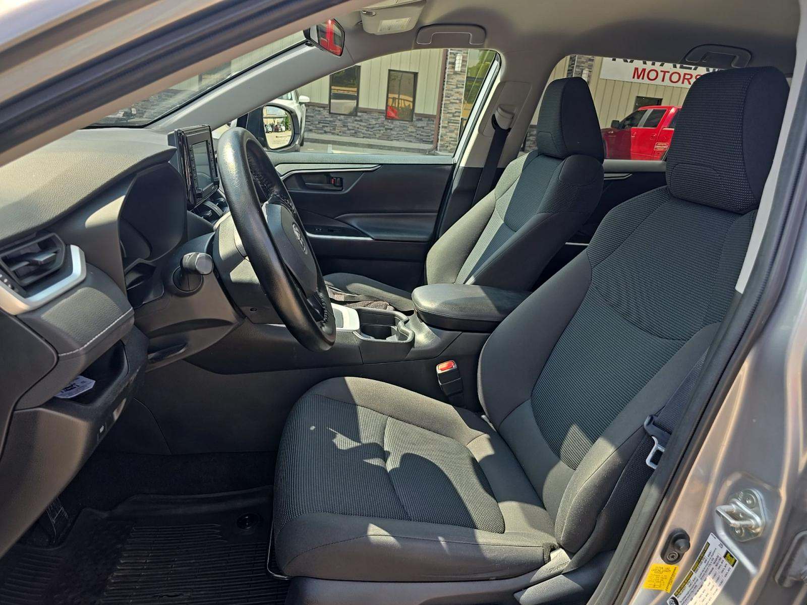 2020 Toyota RAV4 Hybrid LE AWD