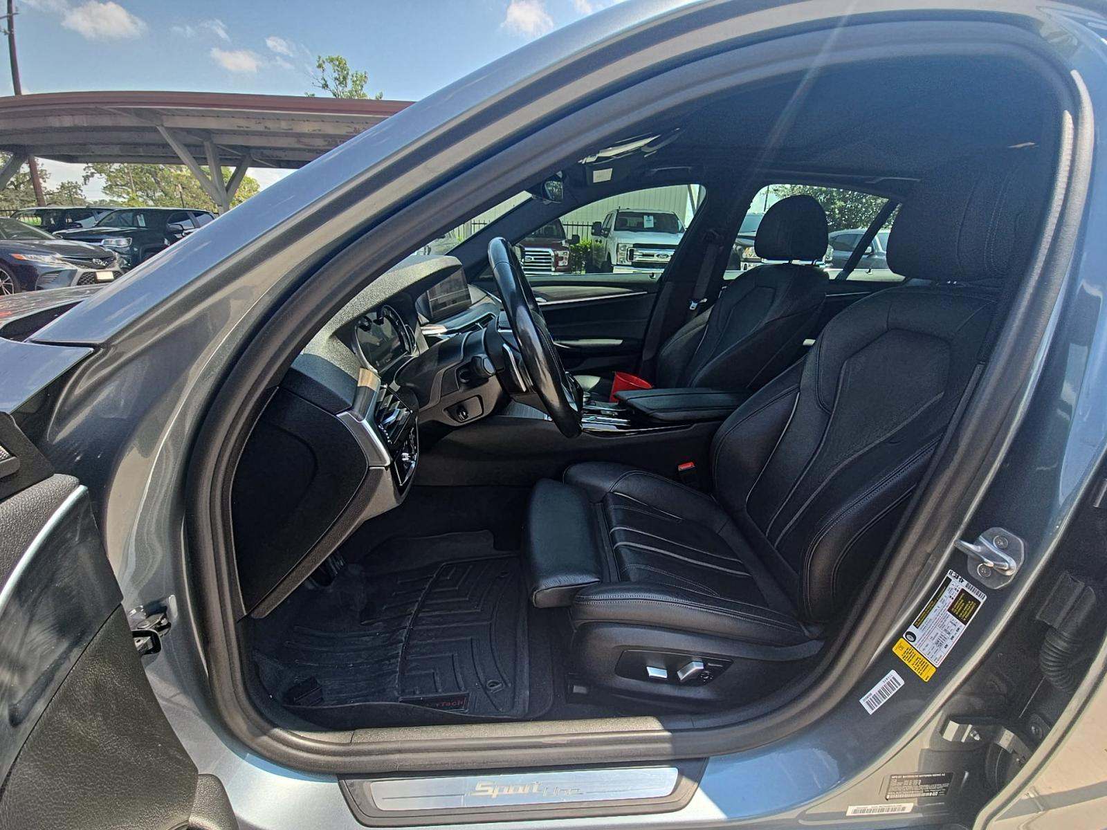 2019 BMW 5 Series 530i RWD