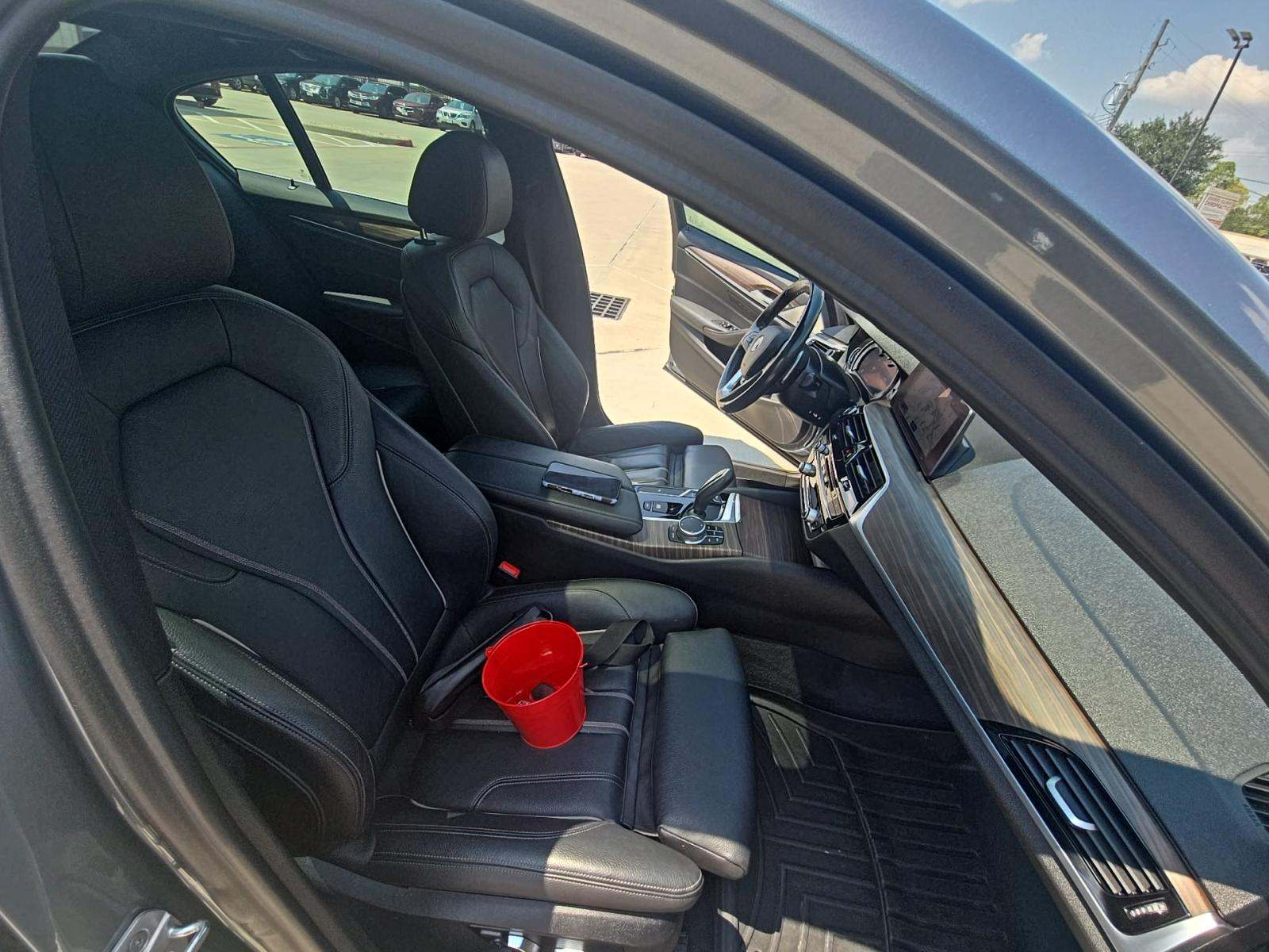 2019 BMW 5 Series 530i RWD