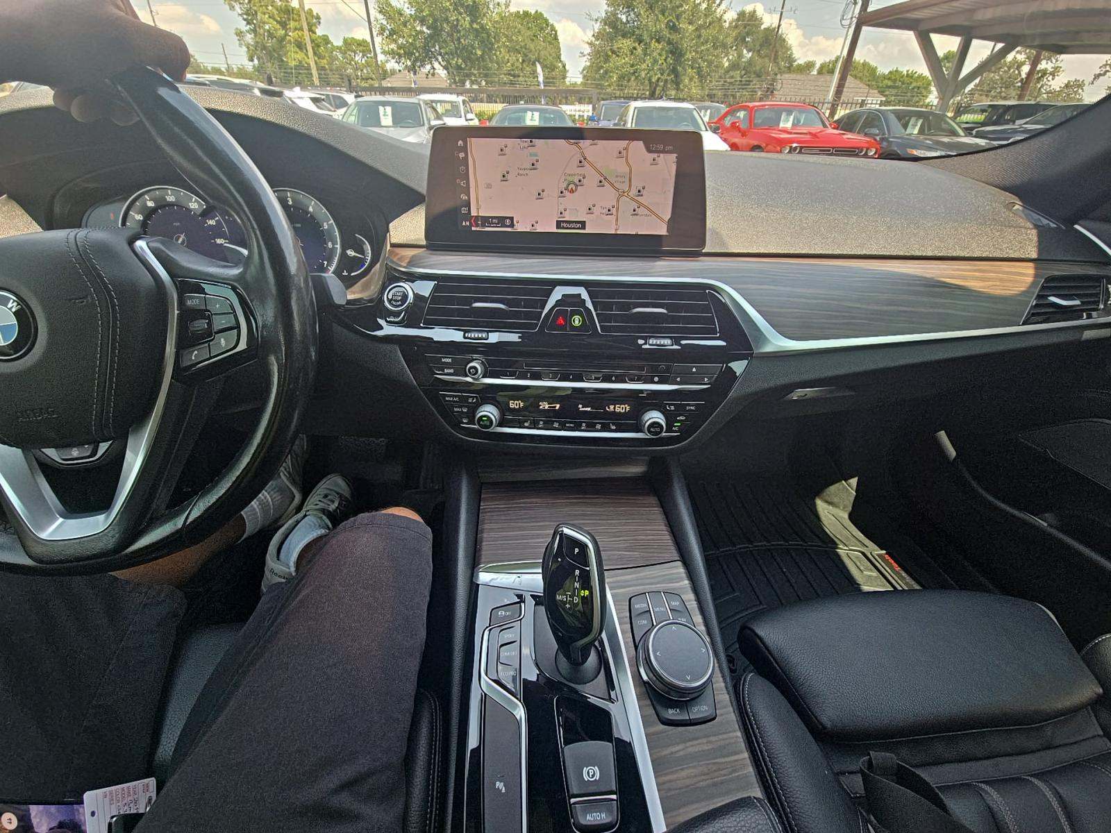 2019 BMW 5 Series 530i RWD